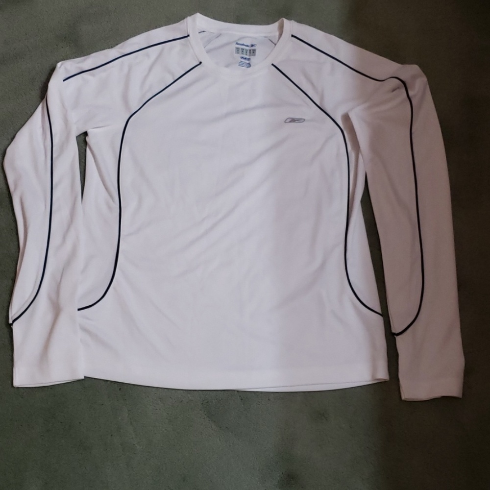 EUC Reebok Sz M white long sleeve shirt